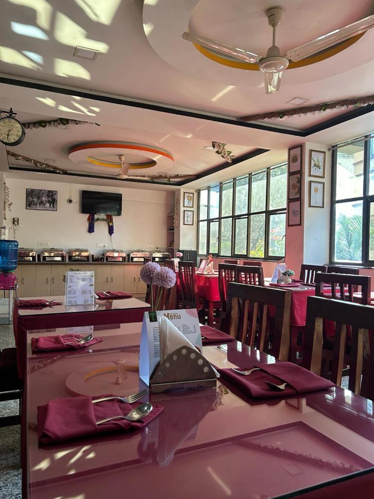 Twin Spring Hotel Gangtok Buitenkant foto